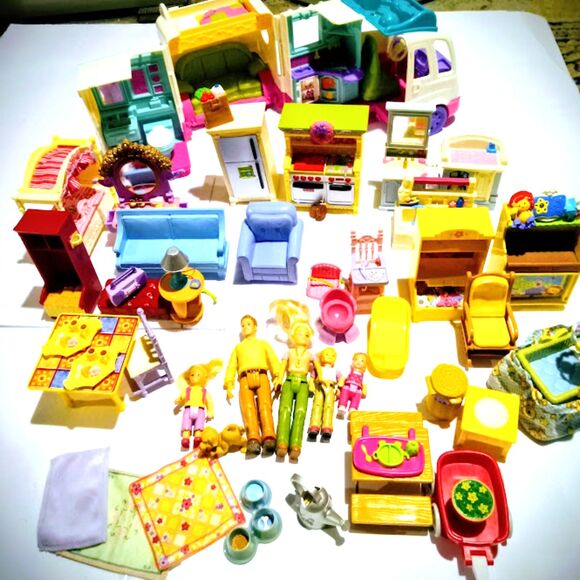 Fisher-Price Loving Family Dollhouse LOT Furniture, Dolls & Accessories - Picture 2 of 16